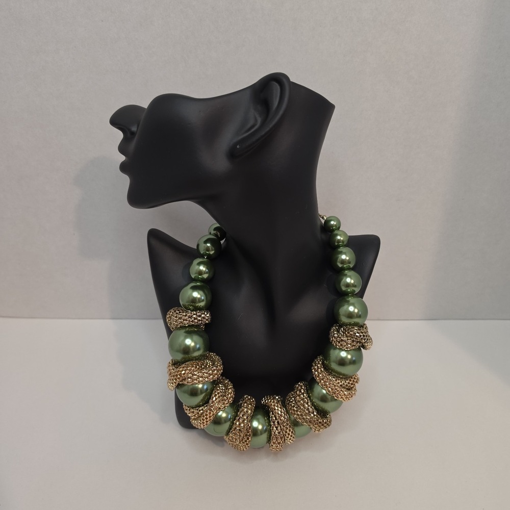 Green Faux Pearl Statement Necklace Gold Tone Mesh Spiral Beads 21" Adjustable‎